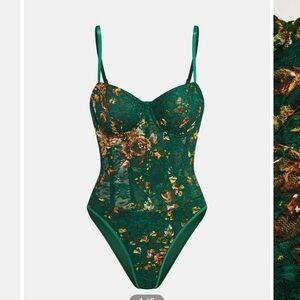 Commense Emerald Floral Lace Bodysuit
